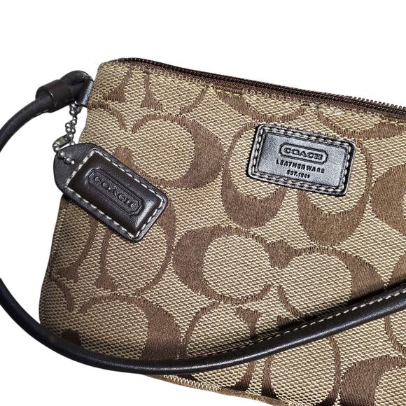 Coach Signature Corner Zip Wristlet Brown Monogram - Picture 2 of 7